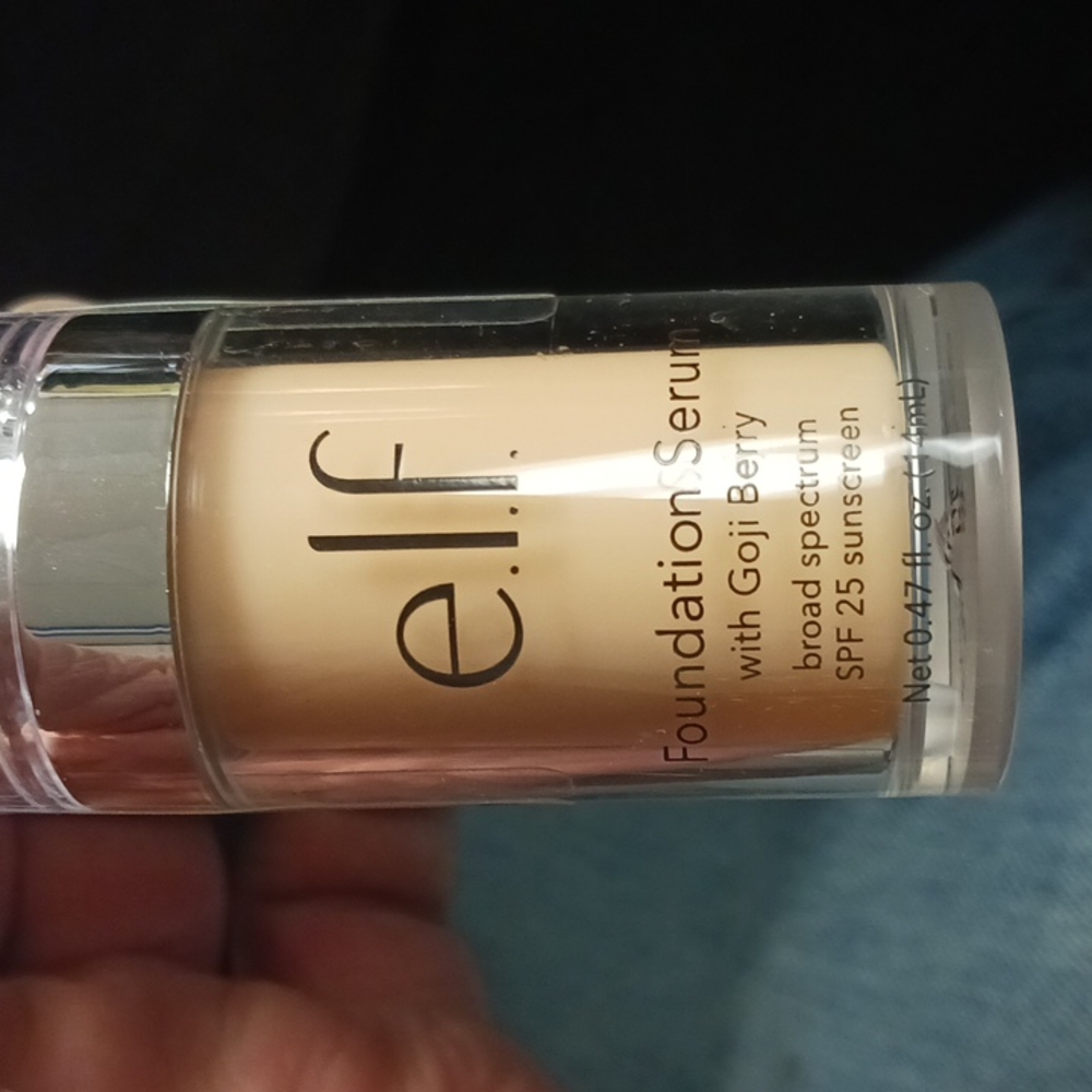 ELF Foundation Serum with Goji Berry